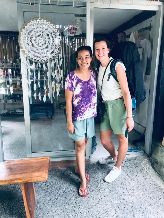 Yasa Backpackers House Albergue